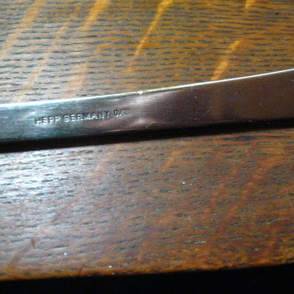 Singapore Airlines SQ Airplane Dinner Knife - Picture 5 of 5